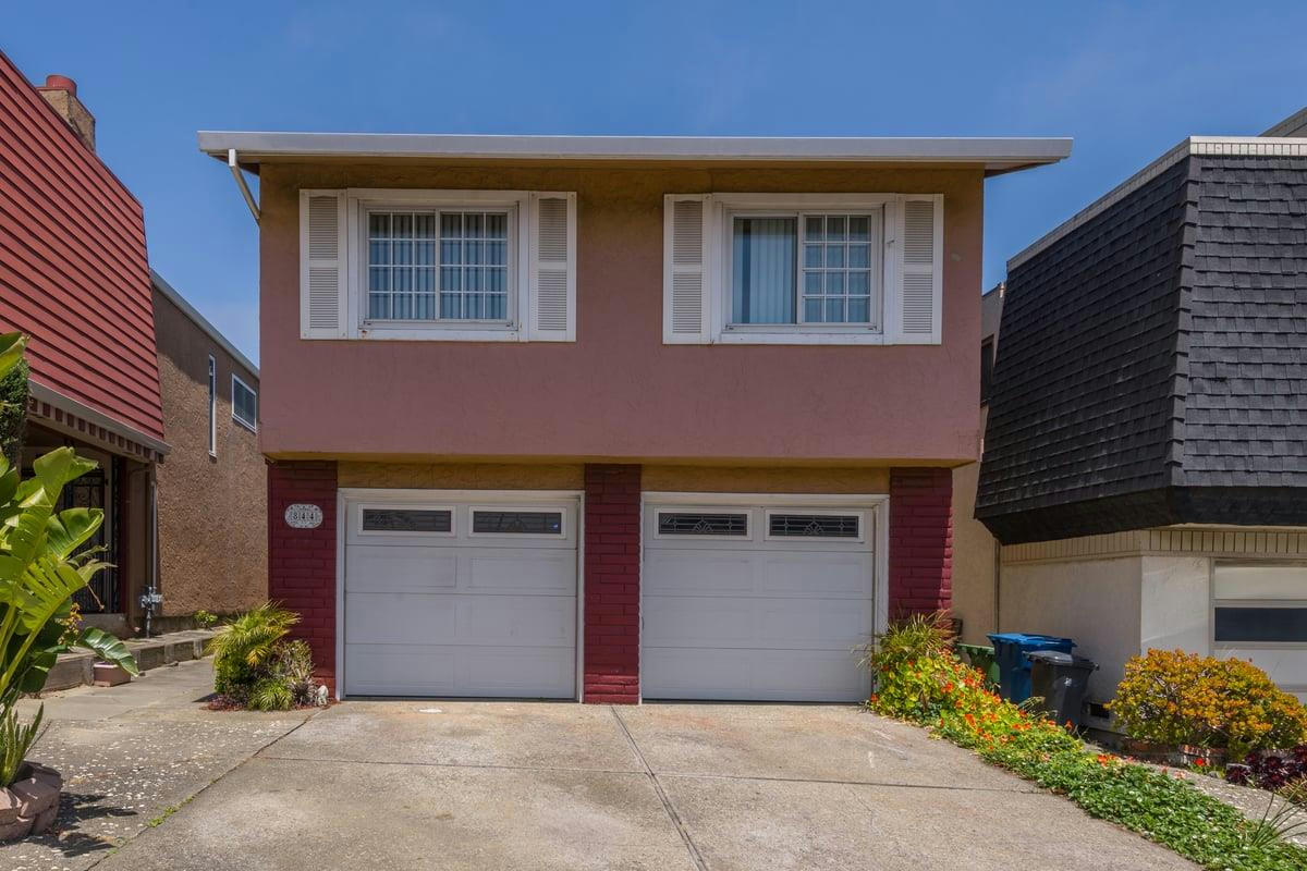 844 KING DR, DALY CITY, CA 94015, photo 1 of 17